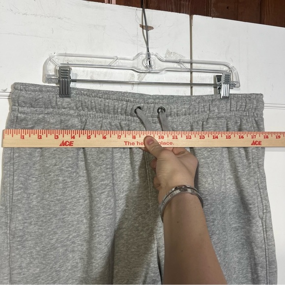 Goodfellow & Co The Every Wear Jogger Gray Super Soft
Size Large - Picture 3 of 7